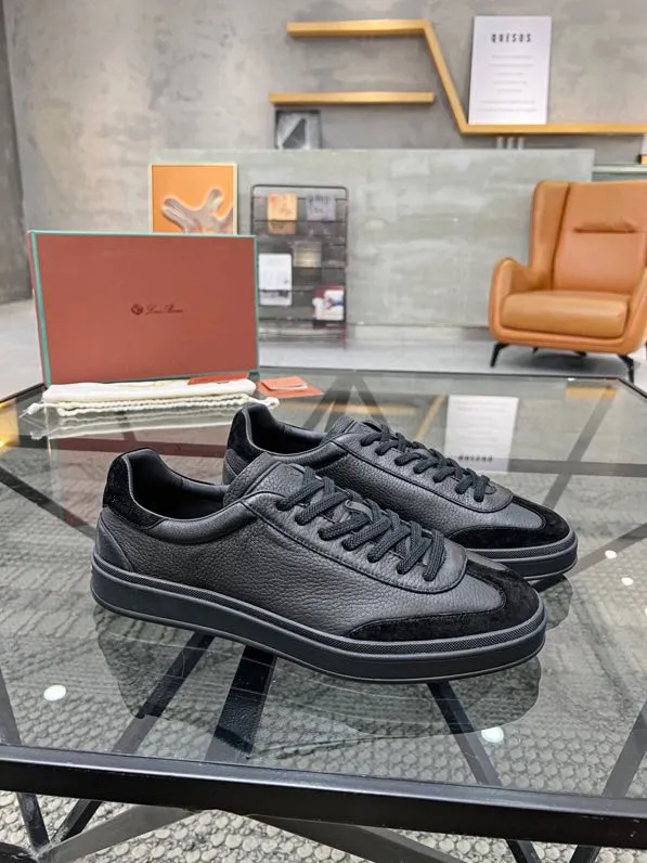 Factory price: 440💰Loro men's shoes💰iana top purchasing agent🇮🇹 men's shoes💰 The popular casual sneakers counter of the popular street man has new products at the same time. The uppers are made of cowhide fabric imported from Italy. The high-quality splicing technology has a classic and generous layout with a masculine temperament. Soft and comfortable cowhide lining. The soles: the original soles are specially provided by the original factory. The exclusive molded soles are super comfortable. The original factory follows the order. 🔍🔍High quality. You can enter and exit the counter at will. Welcome to compare. The code number is 38-44, customized 45